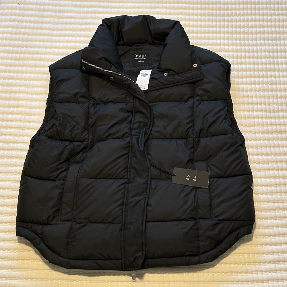 Abercrombie and Fitch YPB Black Puffer Vest men’s large